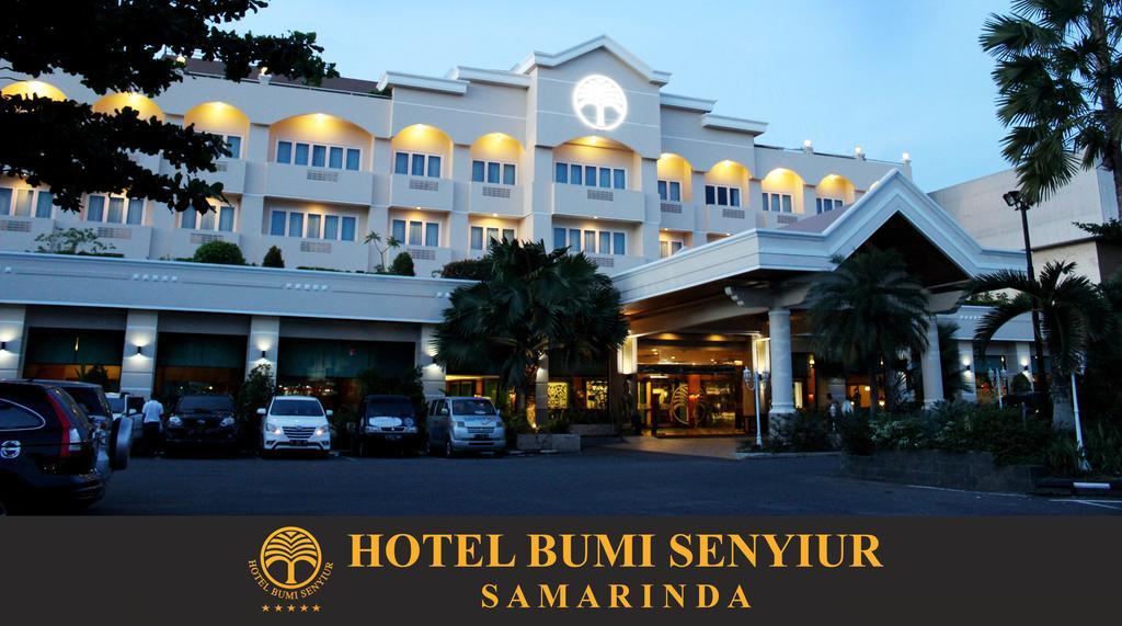 Bumi Senyiur Hotel Samarinda Exterior photo